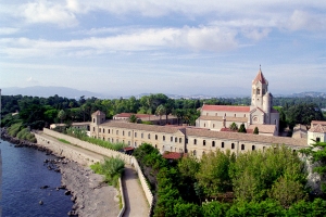 Saint Honorat, une île, un monastère